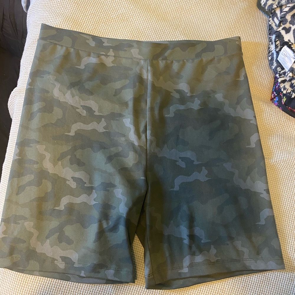 AE Bike Short